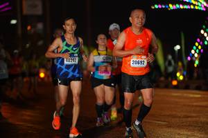 BIB: 40242, 20692
                            <button type="button" onclick="openModal(16563377)" class="btn btn-primary btn-sm float-right btn-popup" data-toggle="modal" data-target=".modal-high-quality">
                        <i class="fas fa-shopping-cart"></i> Add to Cart
                    </button>
                                            <button type="button" onclick="isThisMe(16563377, true)" class="btn btn-success btn-sm float-right btn-popup btn-isme hidden" data-toggle="tooltip" data-placement="bottom" title="นี่คือรูปของคุณใช่ไหม คลิกที่นี่เพื่อเอาเข้าอัลบั้ม">
                        <i class="fas fa-plus"></i> Add to album
                    </button>
                    <button type="button" onclick="isThisMe(16563377, false)" class="btn btn-warning btn-sm float-right btn-popup btn-isnotme hidden">
                        <i class="fas fa-ban"></i> Remove from album
                    </button>
